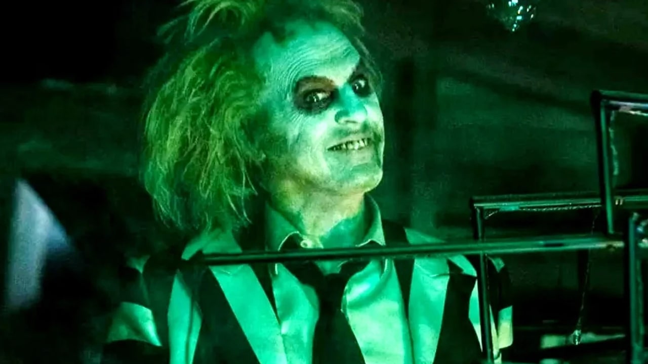 Beetlejuice Beetlejuice (2024) Trailer Rabbit In Red